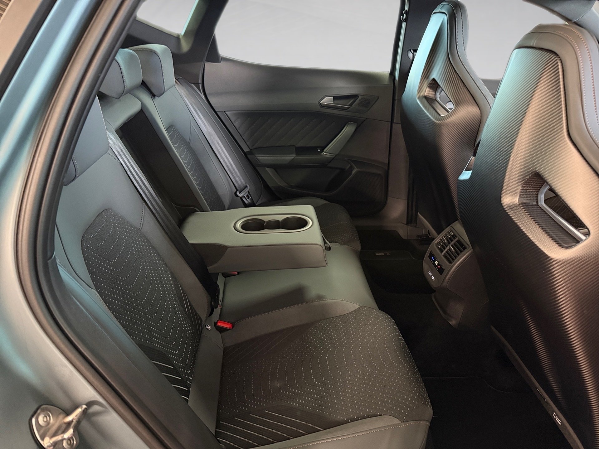 Formentor VZ VZ 2.0 TSI 4Drive DSG Matt Akrapovic LED Navi