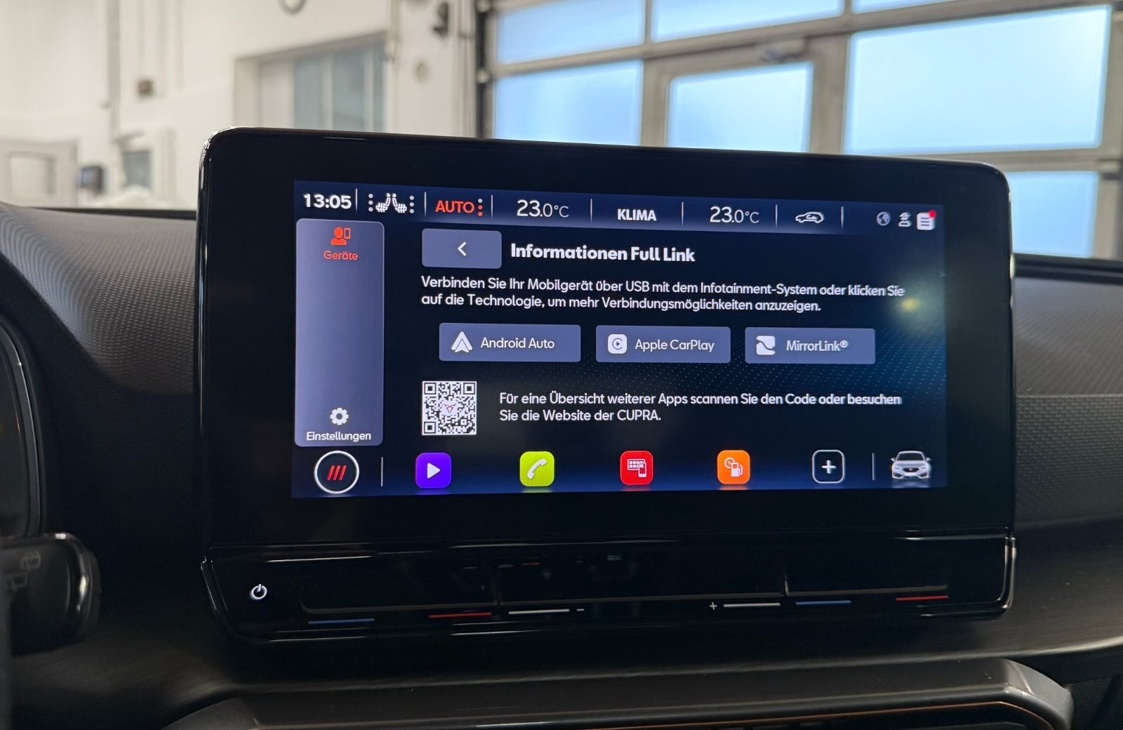 Leon 2.0 eTSI DSG Fahrschulfahrzeug Matrix ACC Pano Full-Link