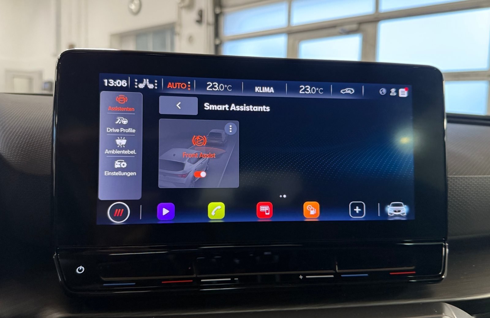 Leon 2.0 eTSI DSG Fahrschulfahrzeug Matrix ACC Pano Full-Link