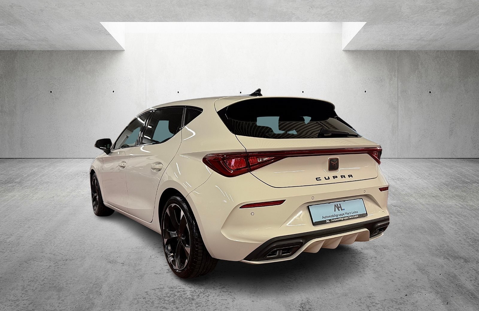 Leon 2.0 eTSI DSG Fahrschulfahrzeug Matrix ACC Pano Full-Link