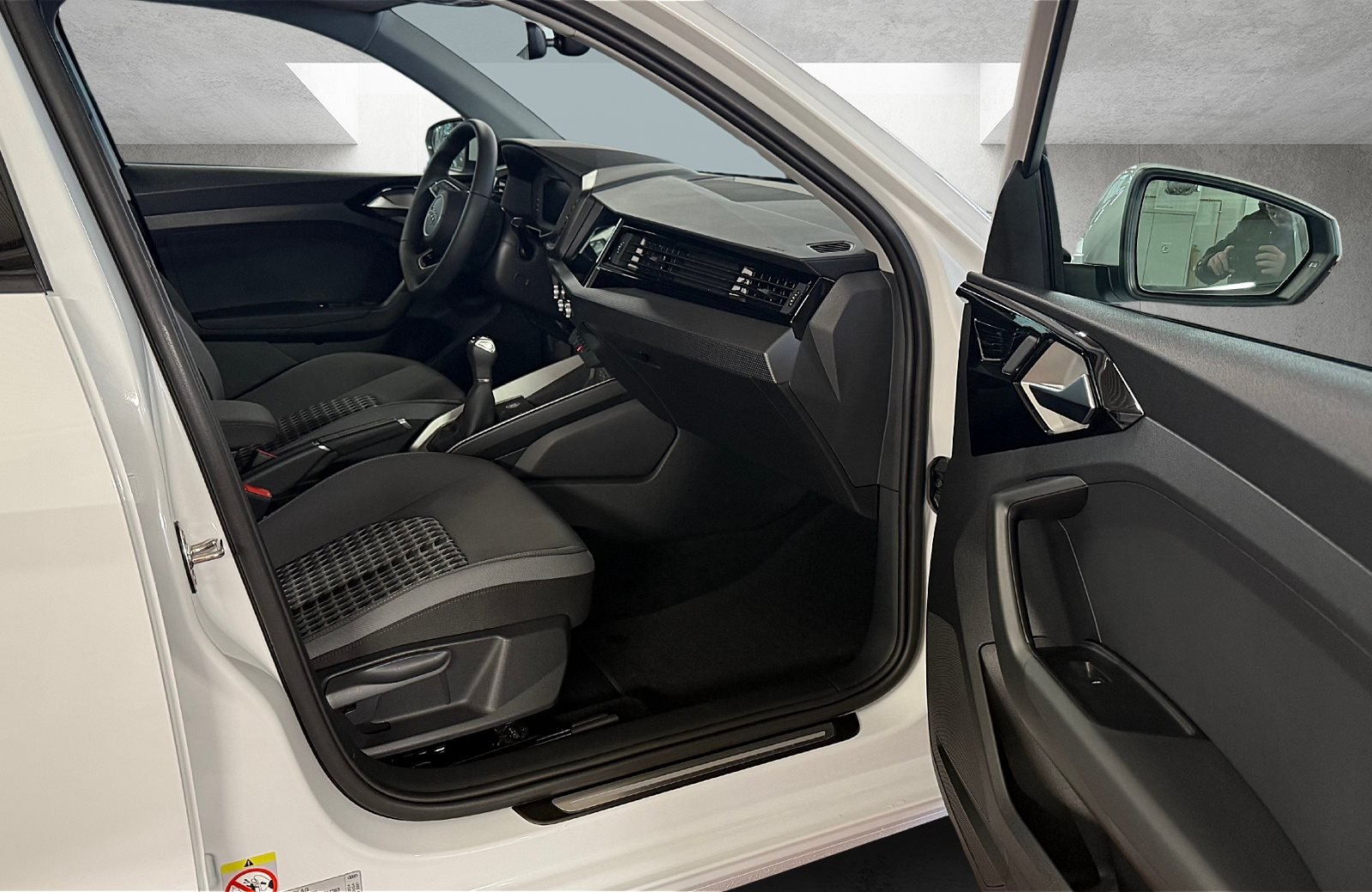 A1 Sportback 30 TFSI advanced LED Navi PDC SHZ