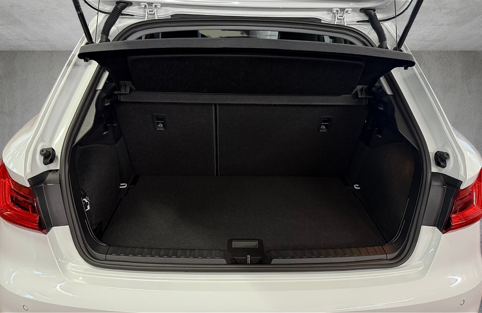 A1 Sportback 30 TFSI advanced LED Navi PDC SHZ