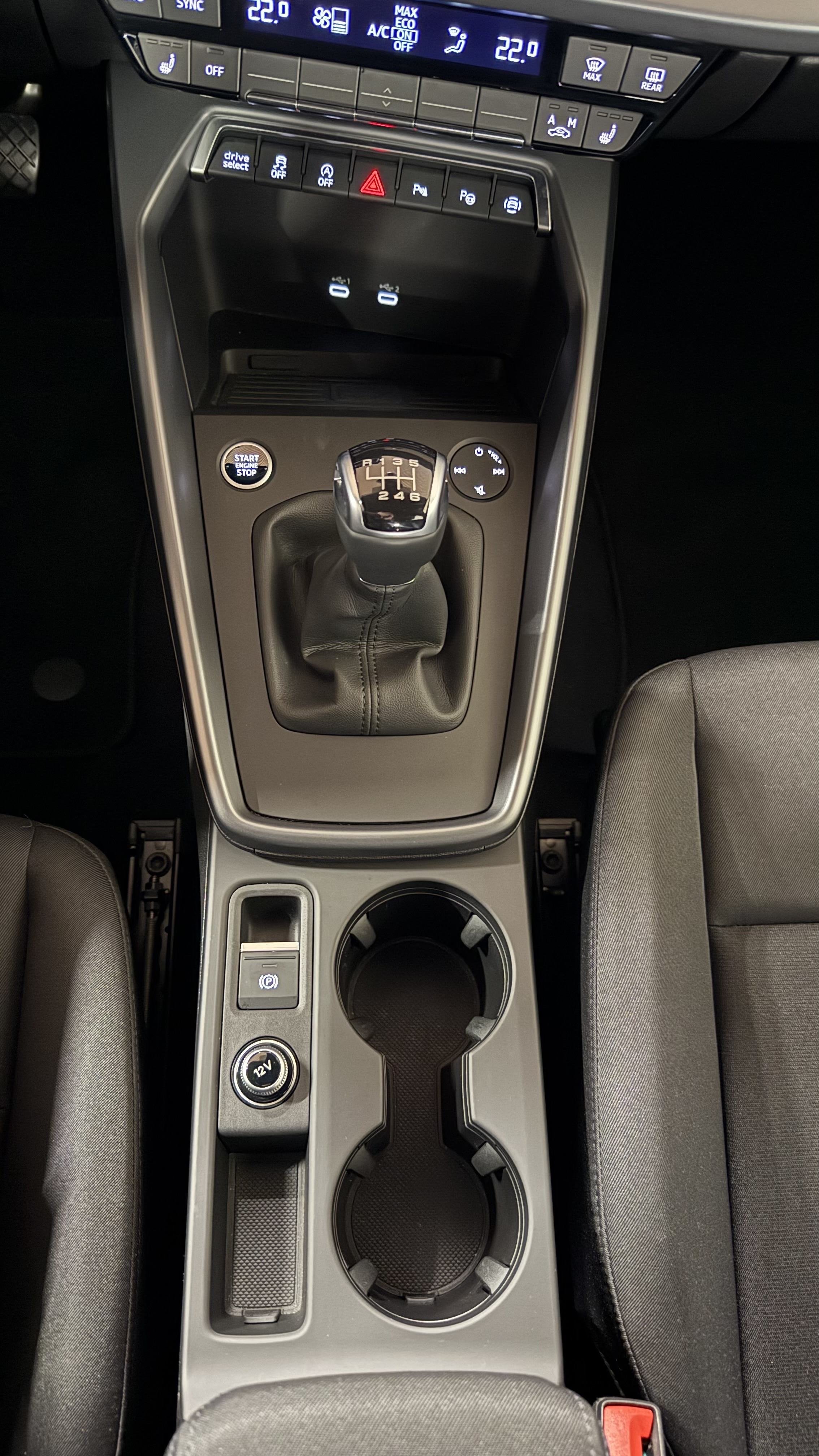 A3 Sportback 30 TDI advanced LED Navi AHK PDC SHZ