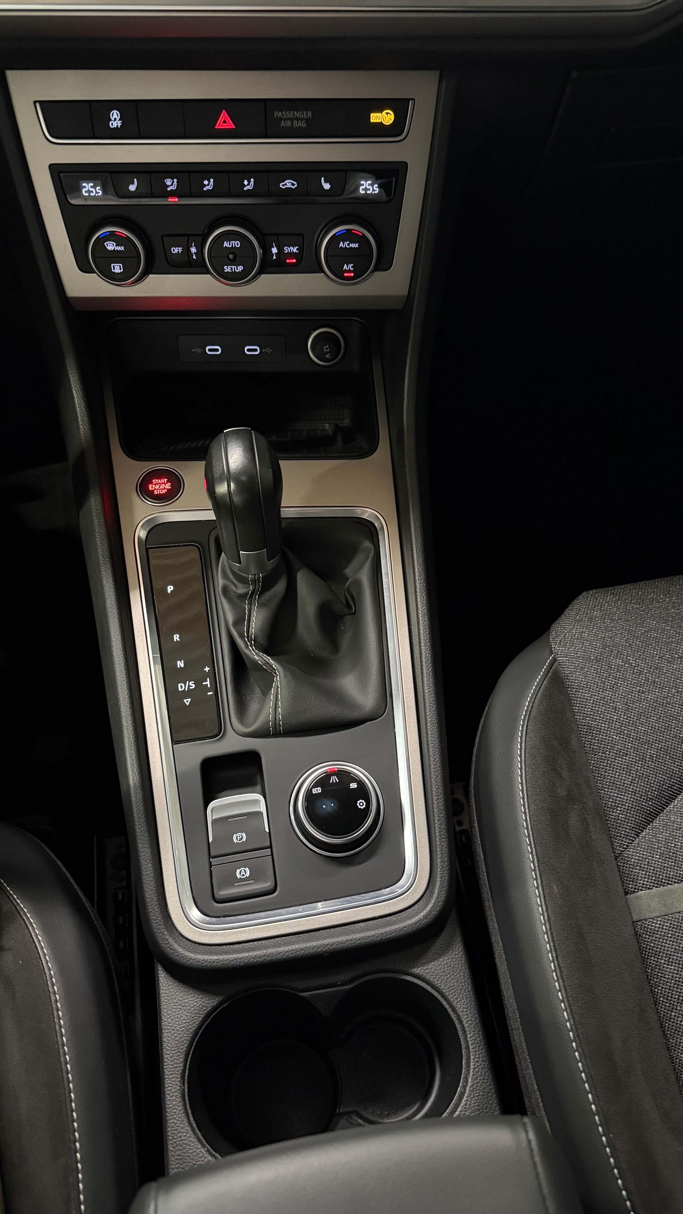 Ateca 1.5 TSI Xperience DSG LED Navi AHK AHK AUT