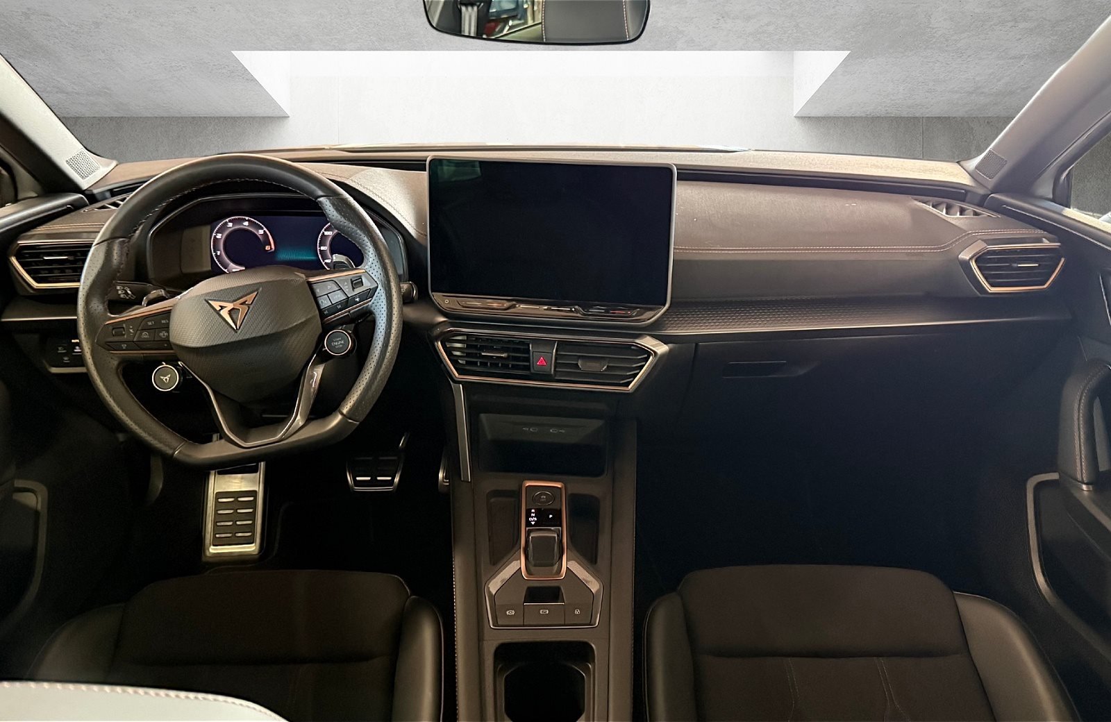 Leon 2.0 TDI DSG Edge Matrix Navi ACC RFK ACC LM