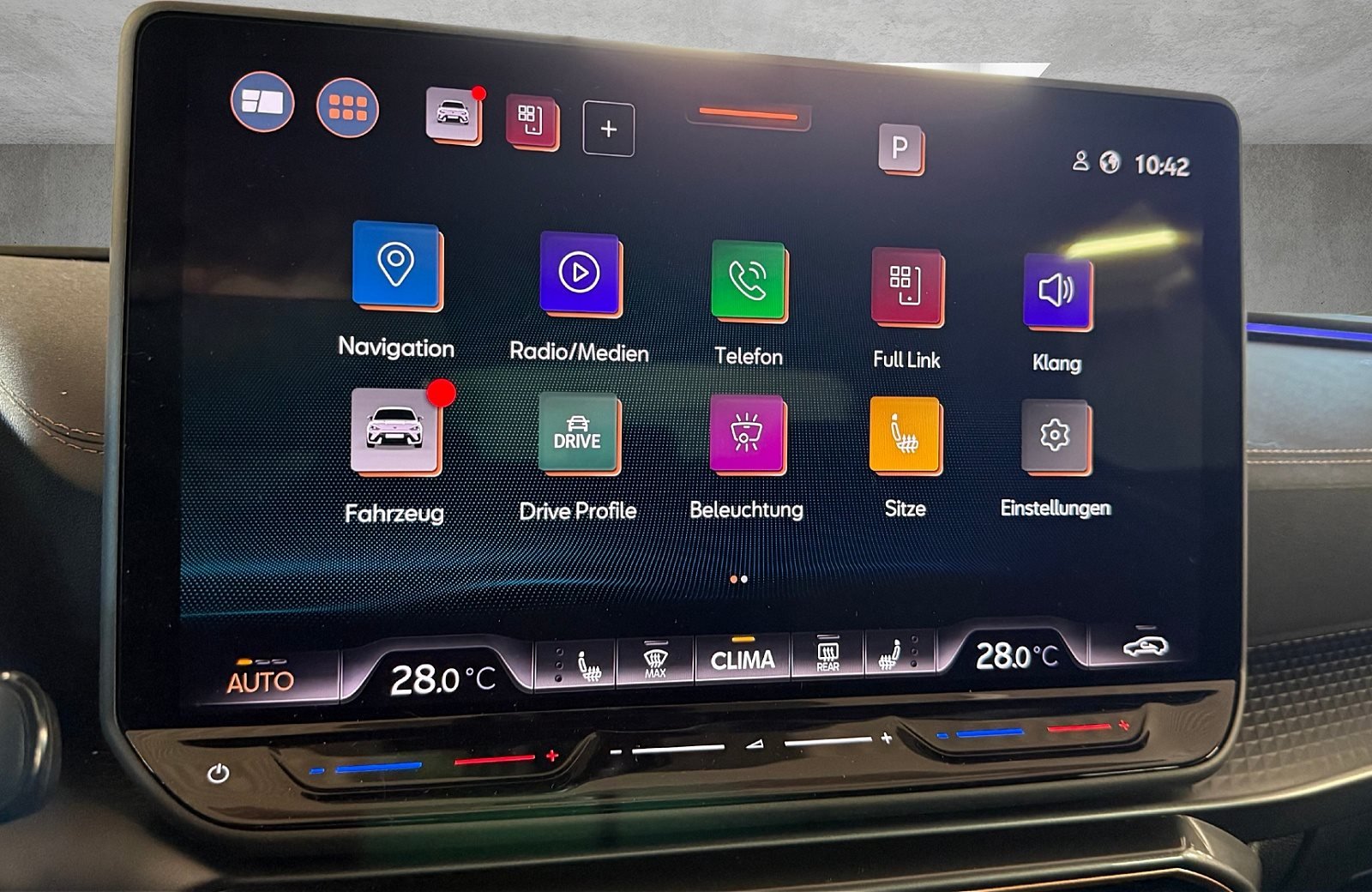 Leon 2.0 TDI DSG Edge Matrix Navi ACC RFK ACC LM