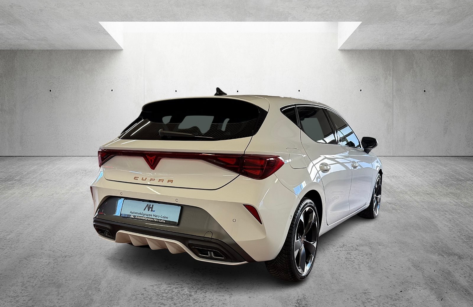 Leon 2.0 TDI DSG Edge Matrix Navi ACC RFK ACC LM