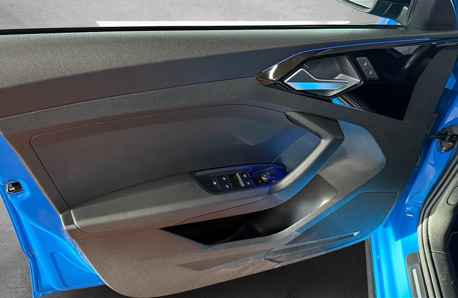 A1 Sportback 30 TFSI Sline S-tronic LED Navi PDC SHZ