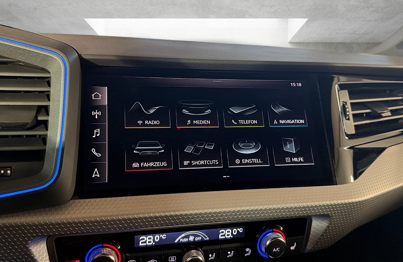 A1 Sportback 30 TFSI Sline S-tronic LED Navi PDC SHZ