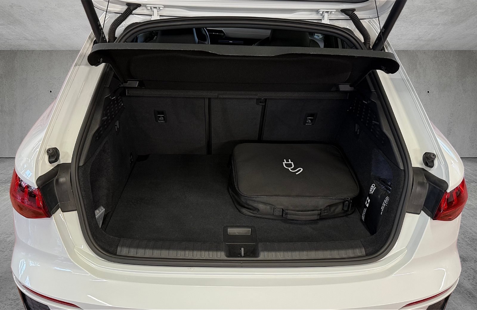 A3 Sportback 45 TFSIe S line S-tronic Matrix Navi ACC