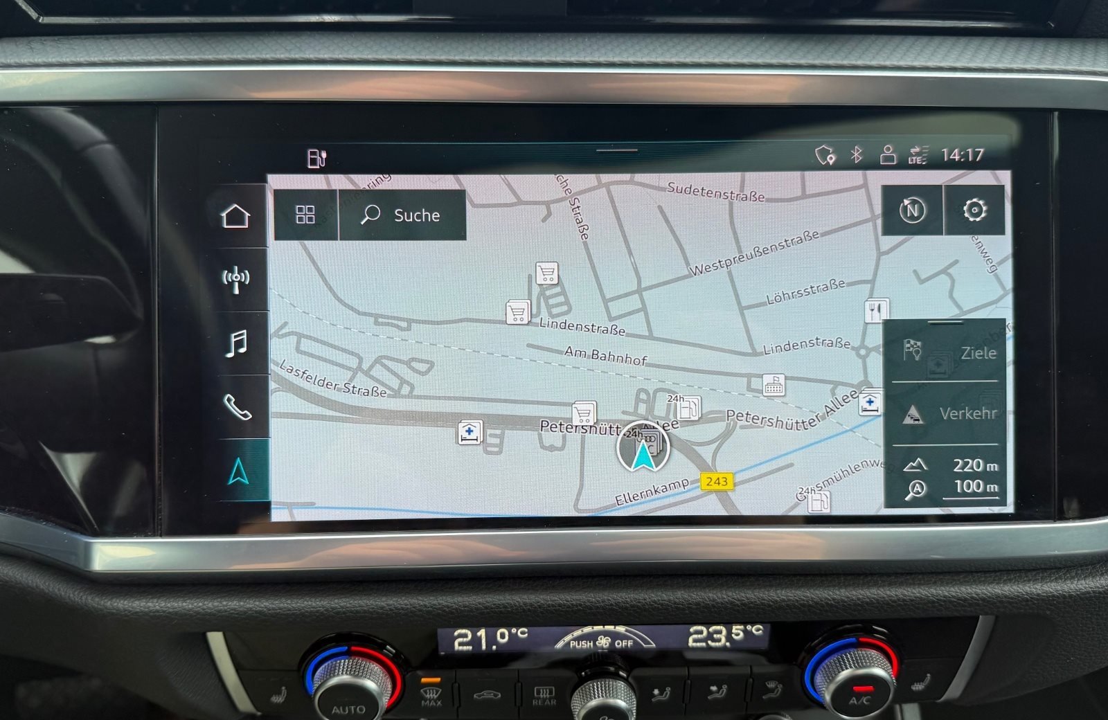 Q3 Sportback 45 TFSIe S line S-tronic Matrix Navi AHK Schiebedach