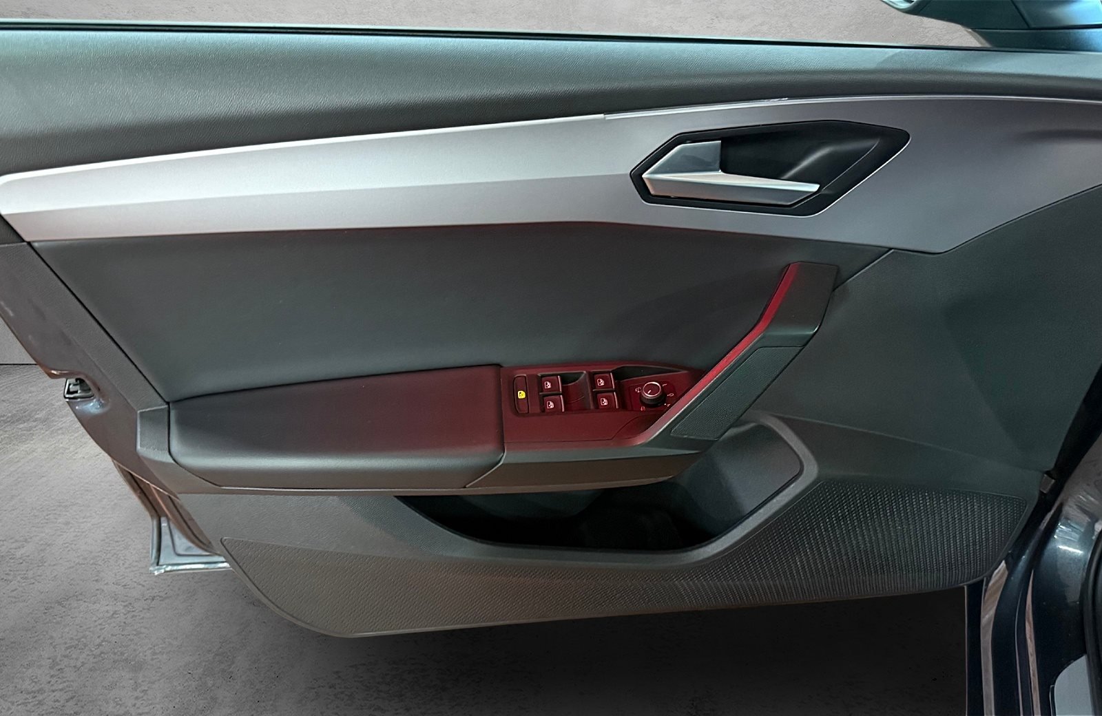 Leon Sportstourer 1.5 TSI FR LED Navi AHK SHZ LM