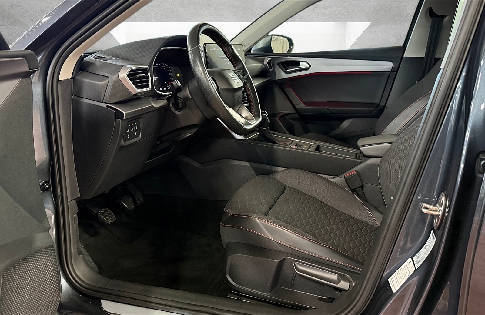 Leon Sportstourer 1.5 TSI FR LED Navi AHK SHZ LM