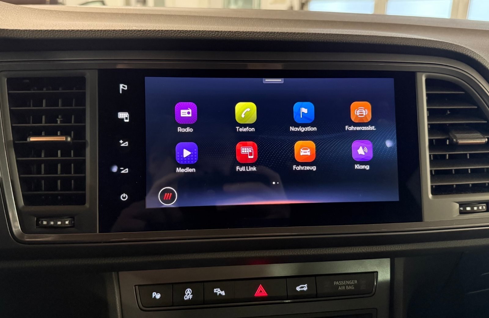 Ateca VZ 2.0 TSI Drive DSG LED Navi ACC Leder Pano