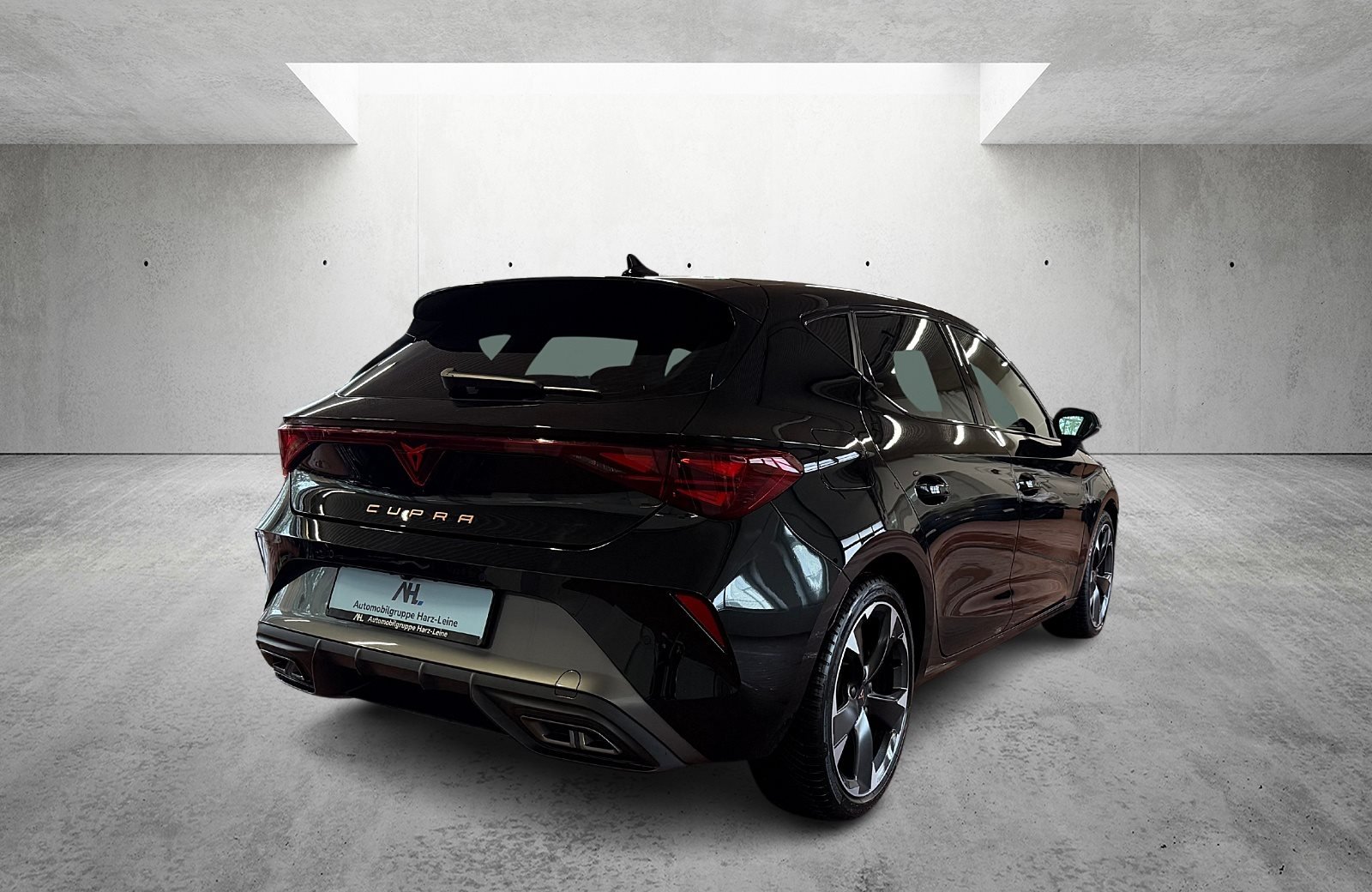 Leon 2.0 TDI DSG Edge Matrix Navi ACC RFK ACC LM