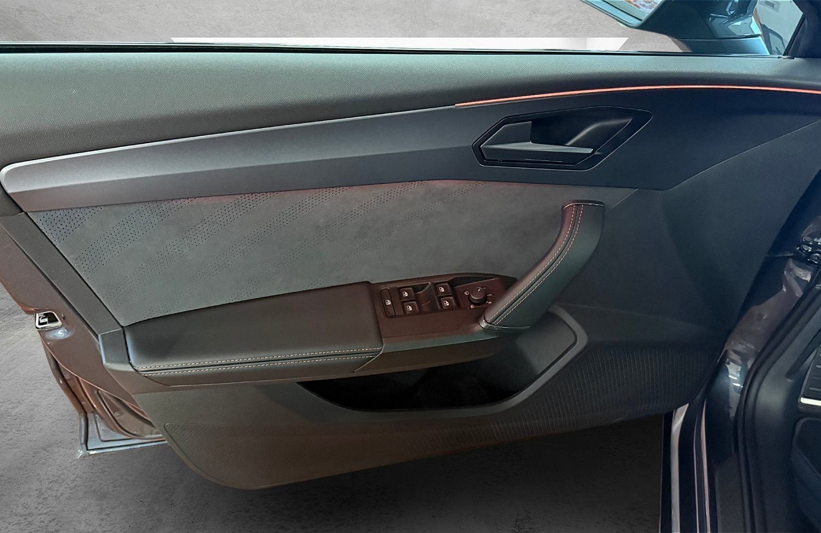 Leon 2.0 TDI DSG Edge Matrix Navi ACC RFK ACC LM