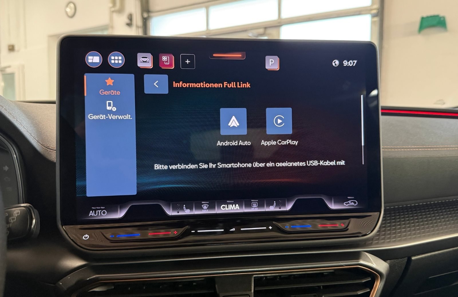 Leon 2.0 TDI DSG Edge Matrix Navi ACC RFK ACC LM