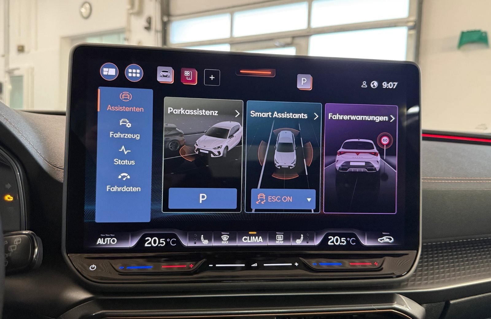 Leon 2.0 TDI DSG Edge Matrix Navi ACC RFK ACC LM