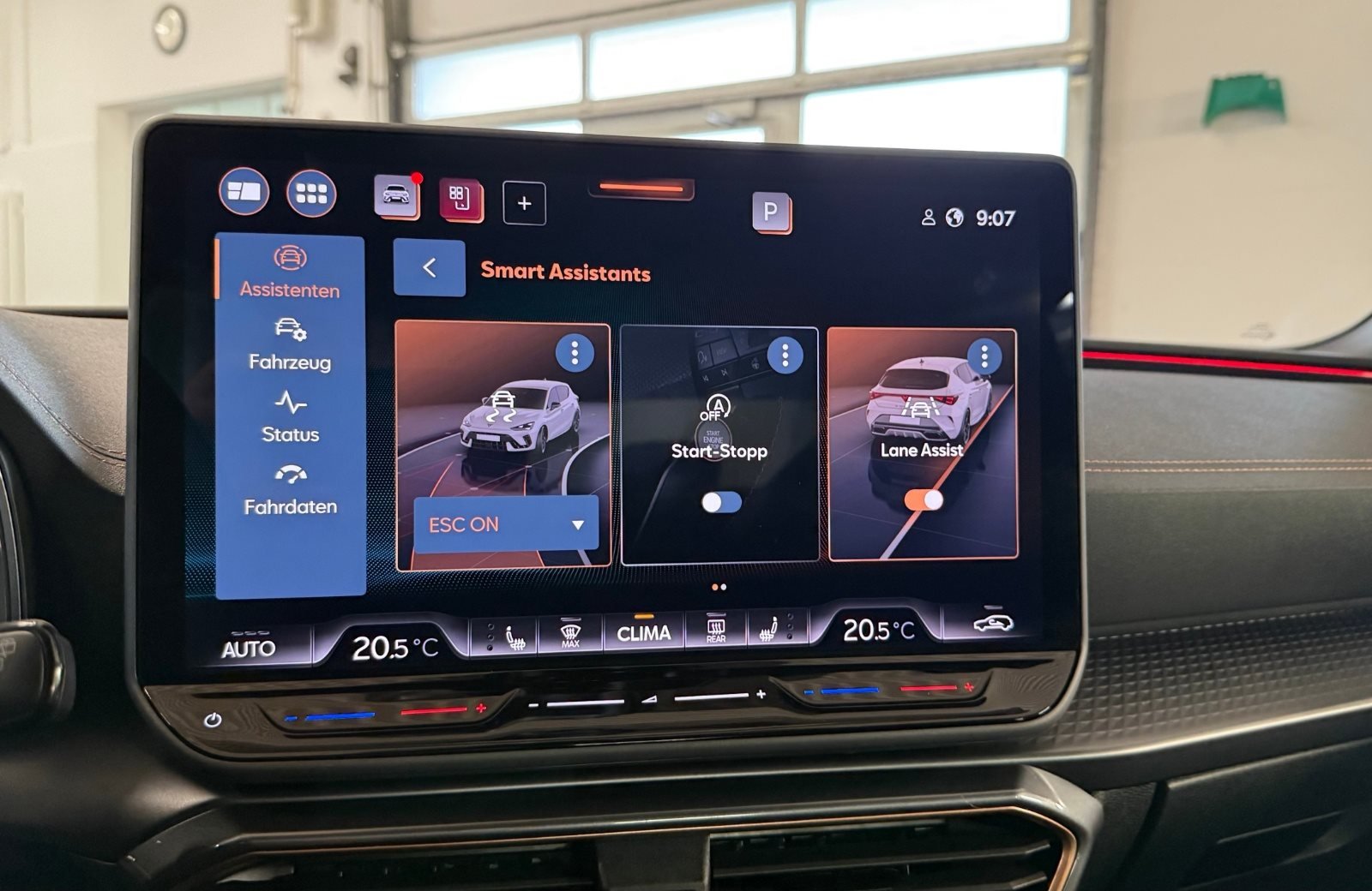 Leon 2.0 TDI DSG Edge Matrix Navi ACC RFK ACC LM