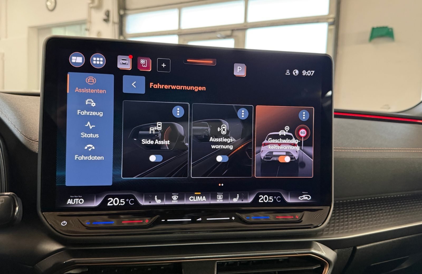 Leon 2.0 TDI DSG Edge Matrix Navi ACC RFK ACC LM