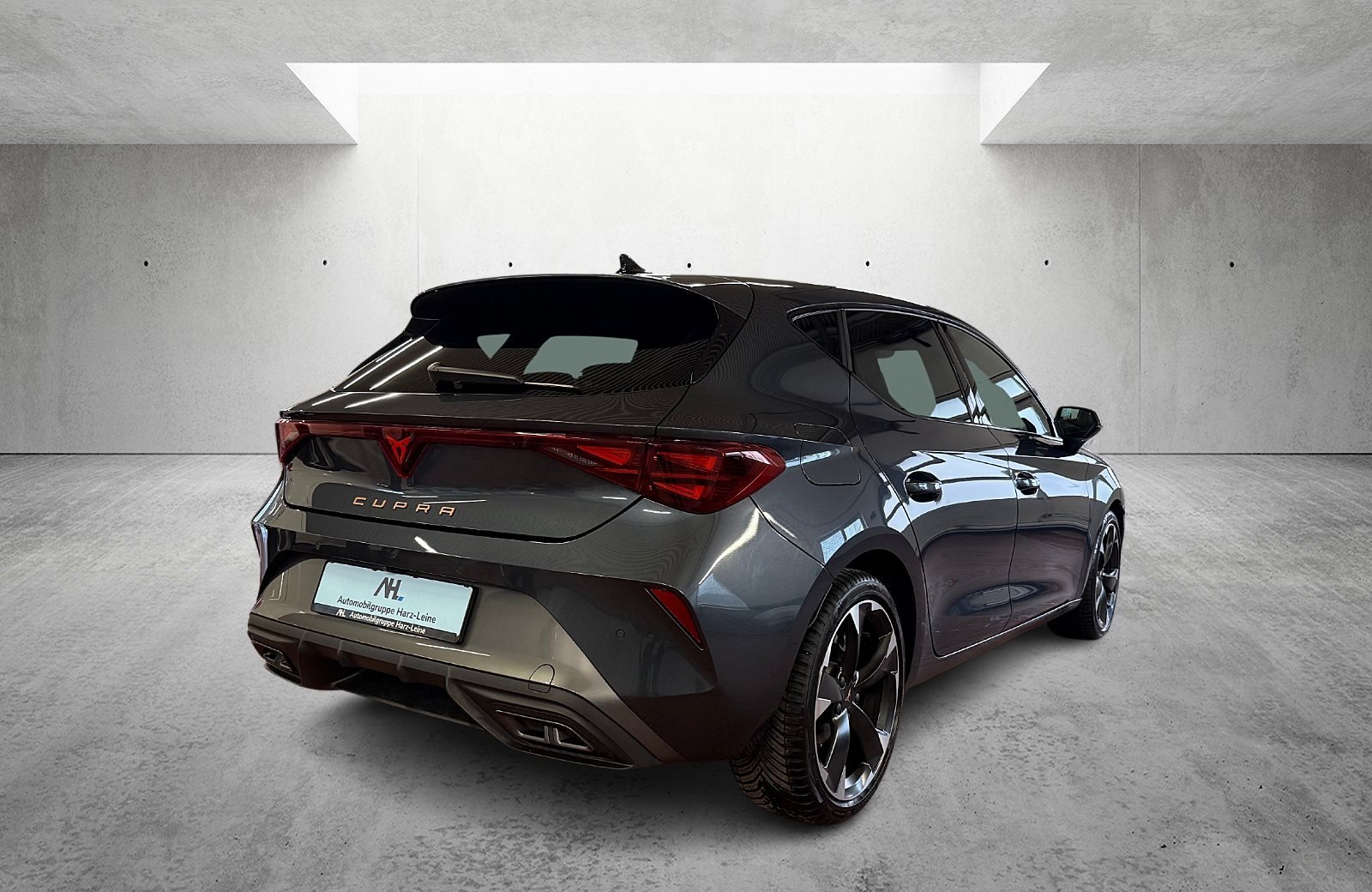 Leon 2.0 TDI DSG Edge Matrix Navi ACC RFK ACC LM