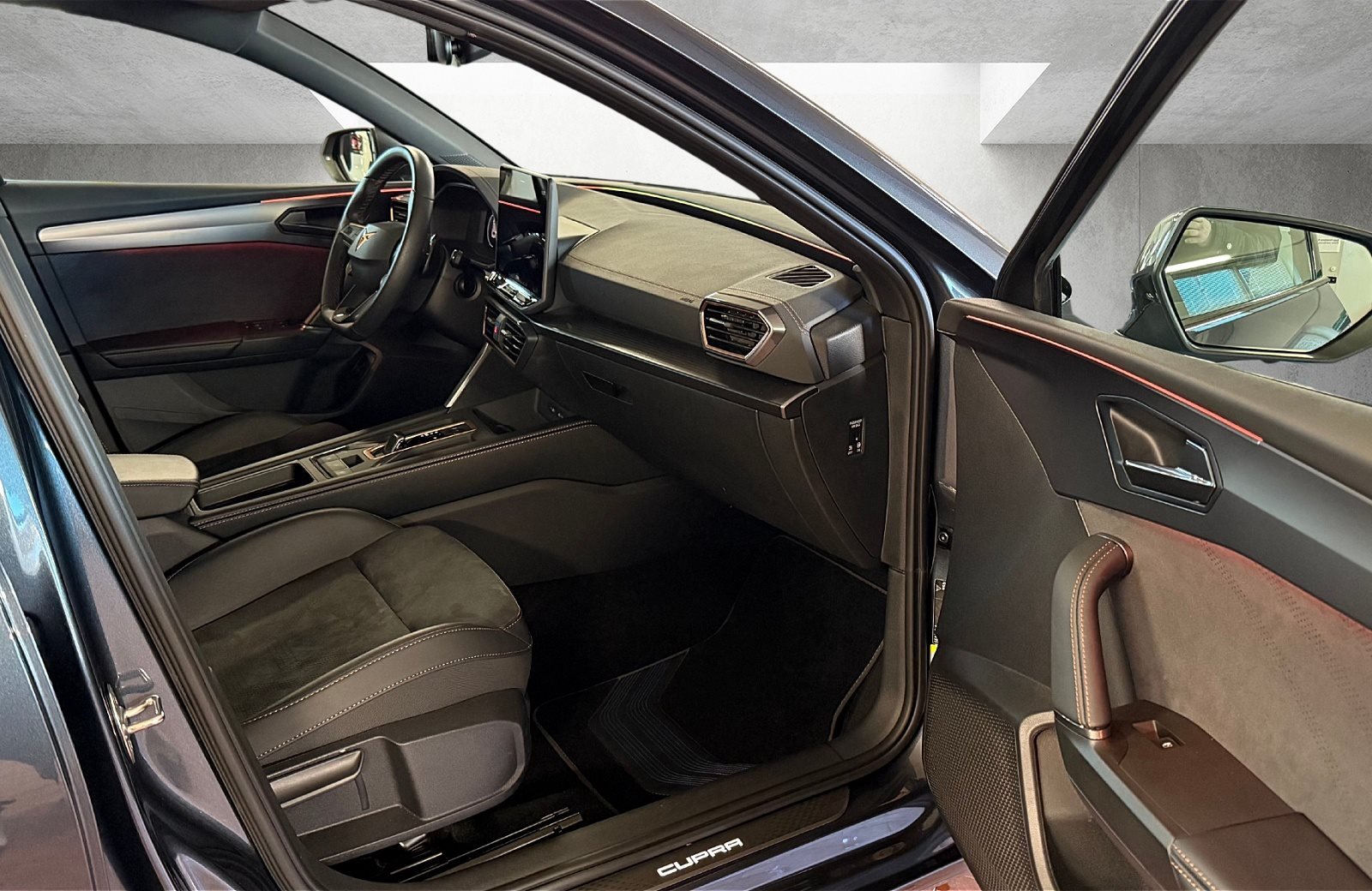 Leon Sportstourer 2.0 TDI DSG Matrix Navi ACC RFK