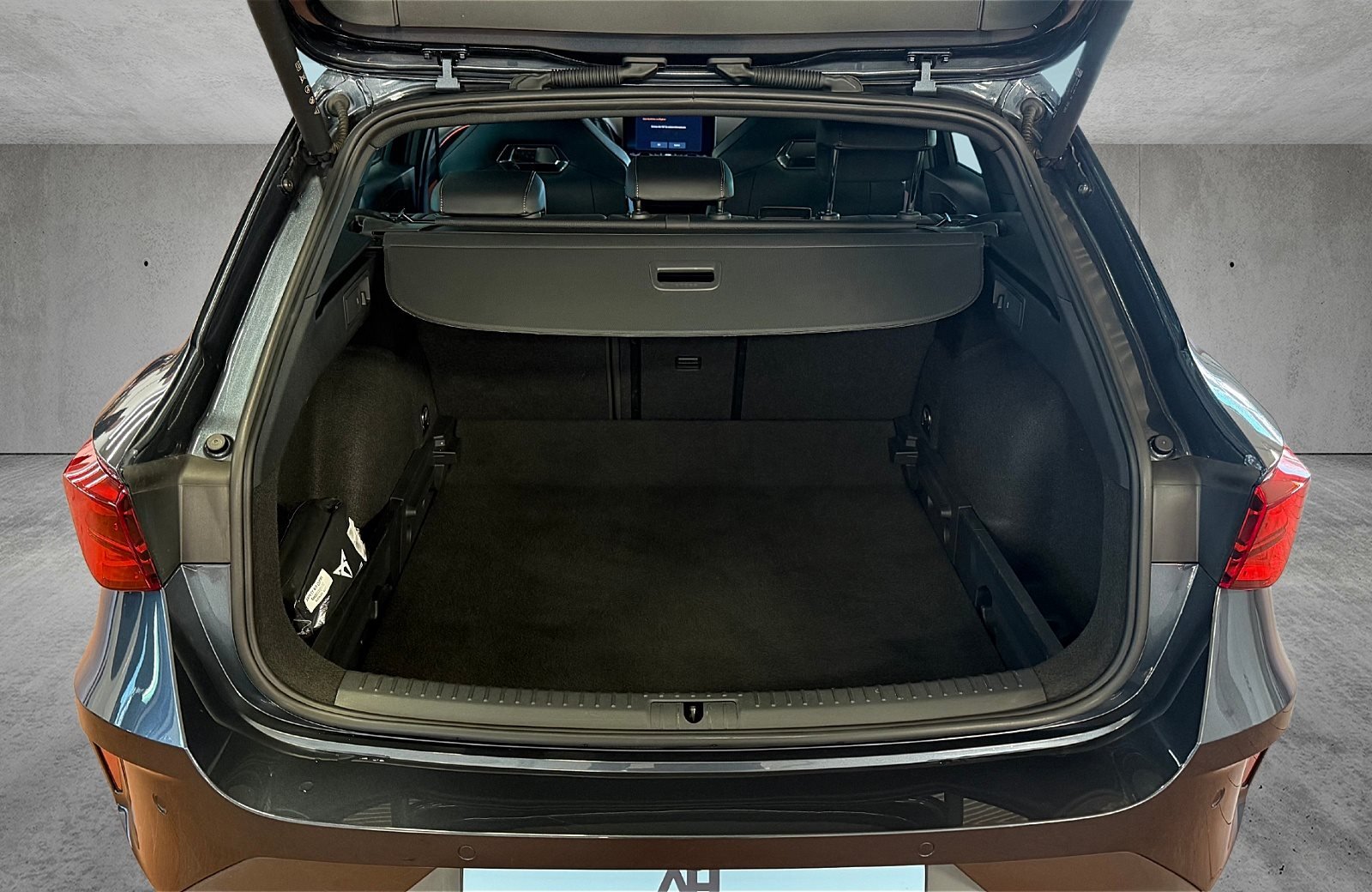 Leon Sportstourer 2.0 TDI DSG Matrix Navi ACC RFK