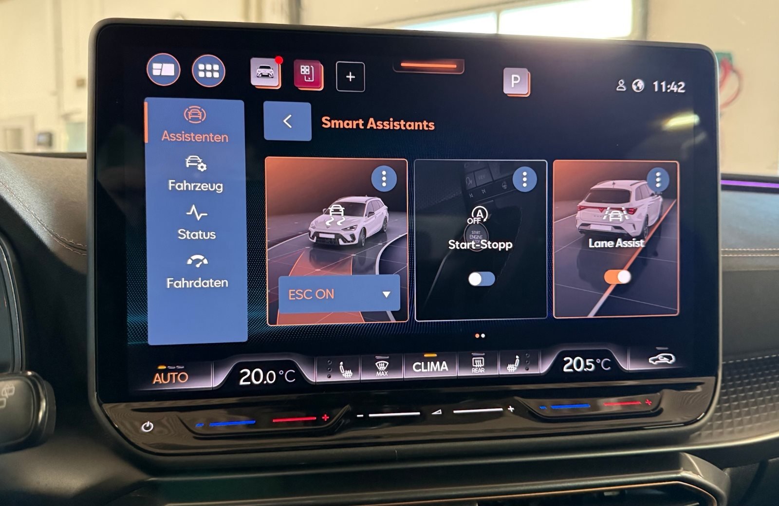 Leon Sportstourer 2.0 TDI DSG Matrix Navi ACC RFK