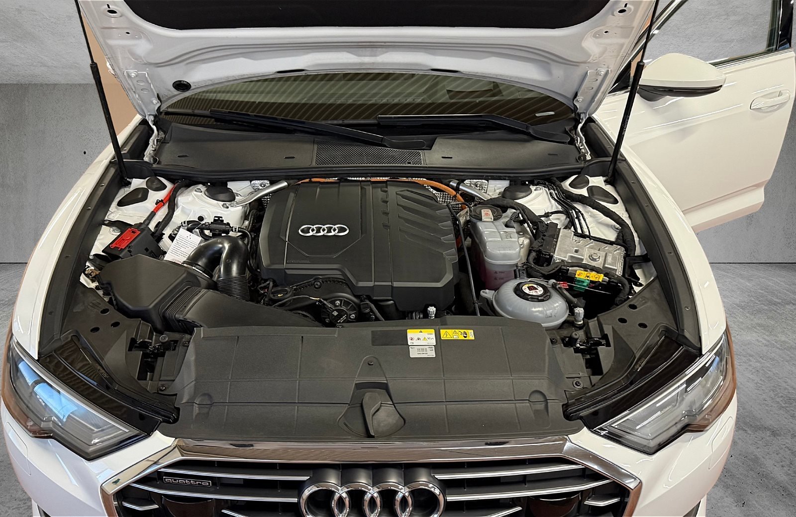 A6 Avant 50 TFSI e sport quattro S-tronic LED Navi HuD RFK