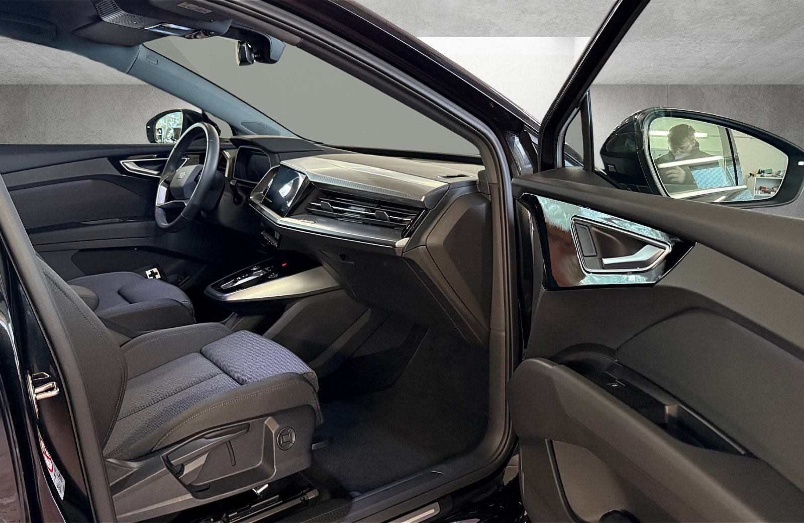 Q4 Sportback 45 e-tron Advanced LED Navi ACC RFK