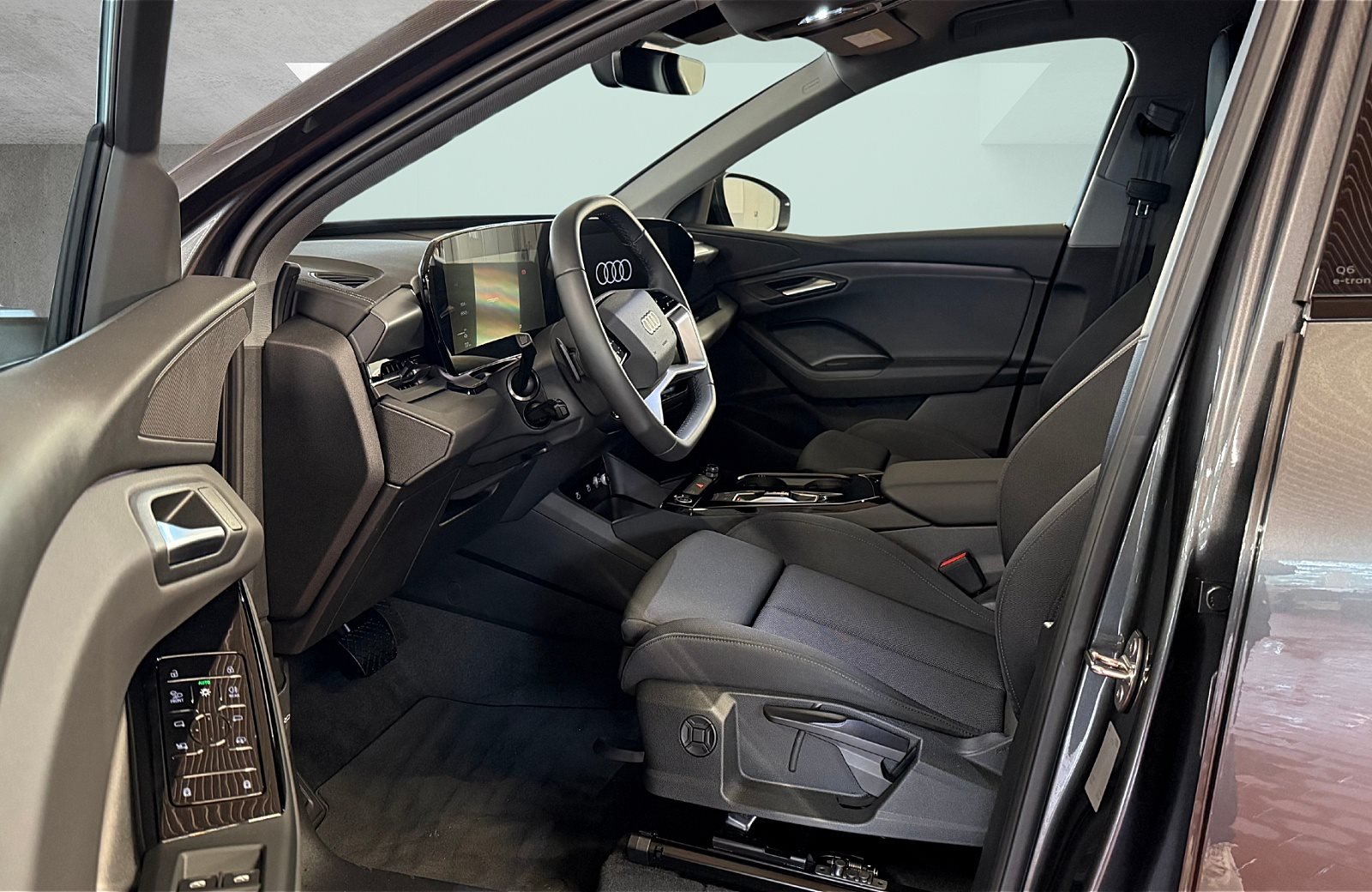 Q6 e-tron S line Matrix Navi ACC TopView PDC SHZ