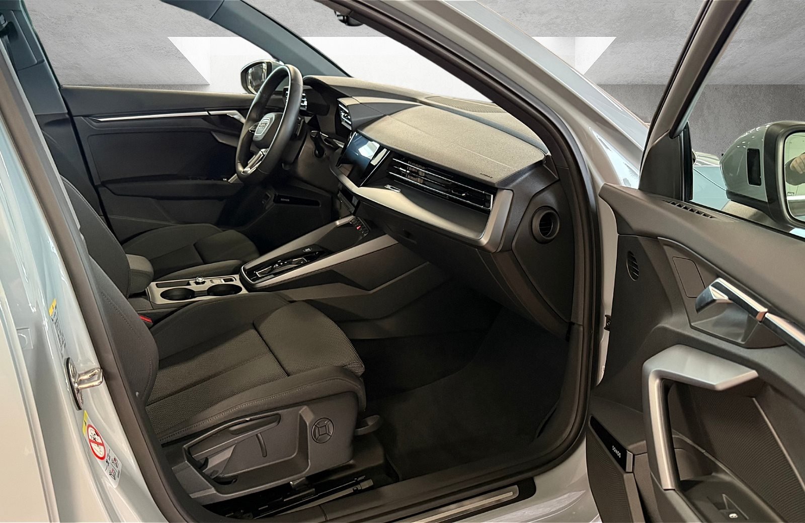 A3 Sportback advanced 30 TFSI S tronic Matrix Navi ACC AHK Standhzg