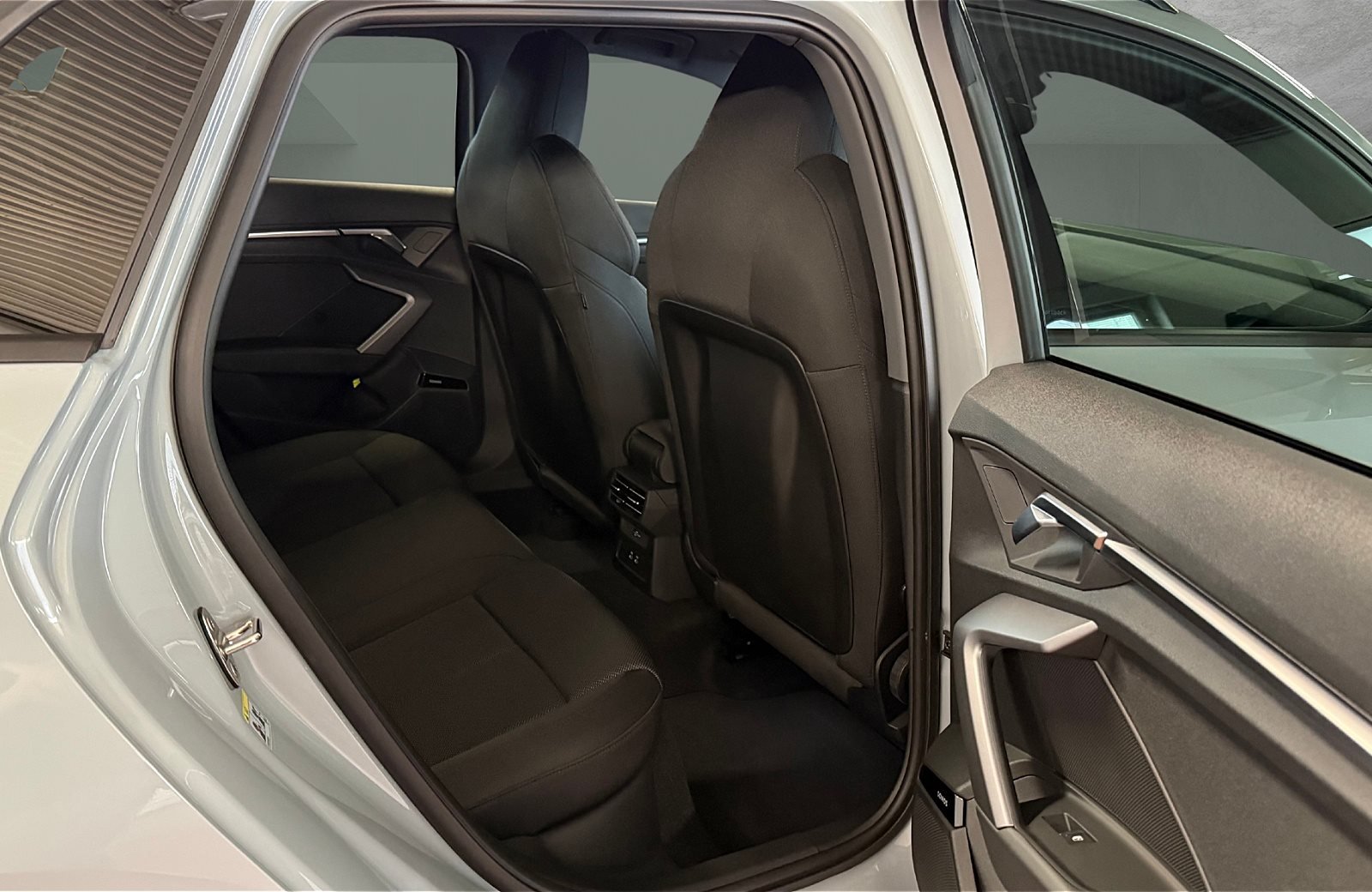 A3 Sportback advanced 30 TFSI S tronic Matrix Navi ACC AHK Standhzg