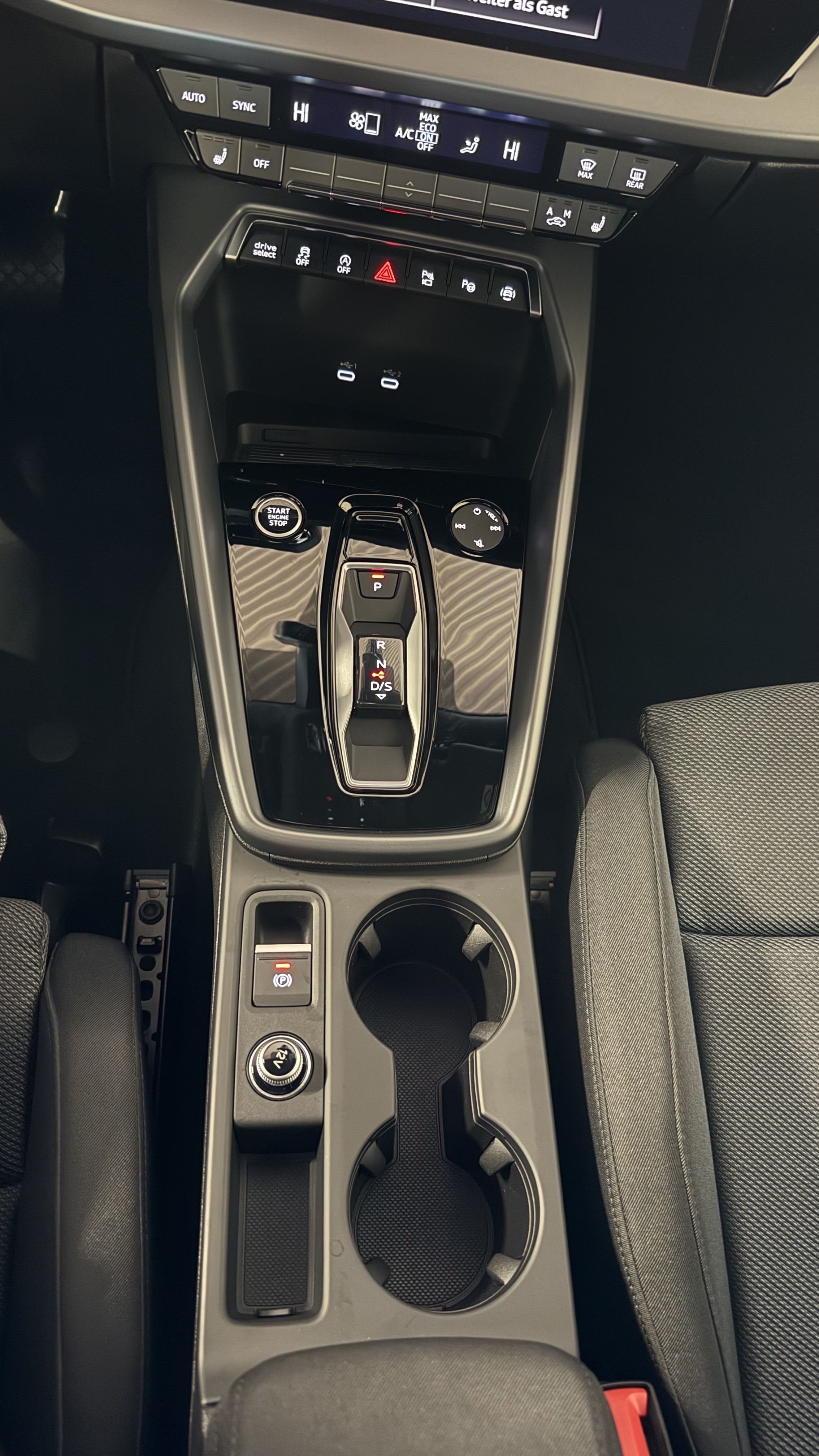 A3 Sportback advanced 30 TFSI S tronic Matrix Navi ACC AHK Standhzg