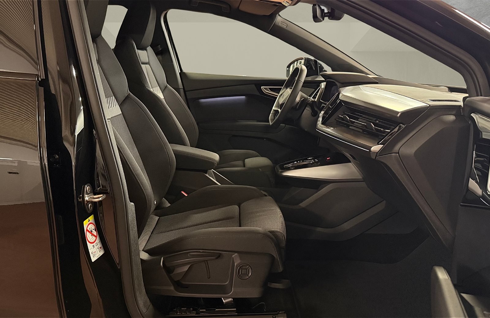 Q4 Sportback e-tron quattro Edition One Matrix Navi ACC HuD Pano Luft AHK