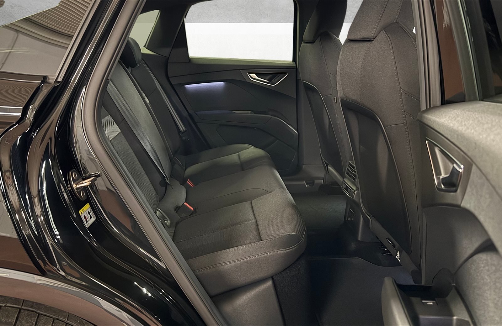 Q4 Sportback e-tron quattro Edition One Matrix Navi ACC HuD Pano Luft AHK