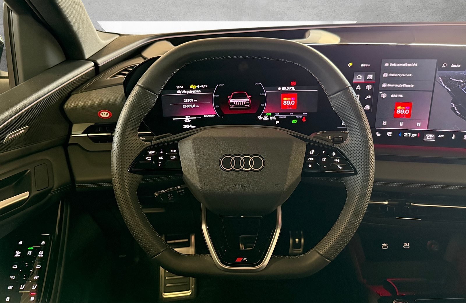SQ6 e-tron quattro Edition One Matrix Navi ACC HuD Pano Luft AHK