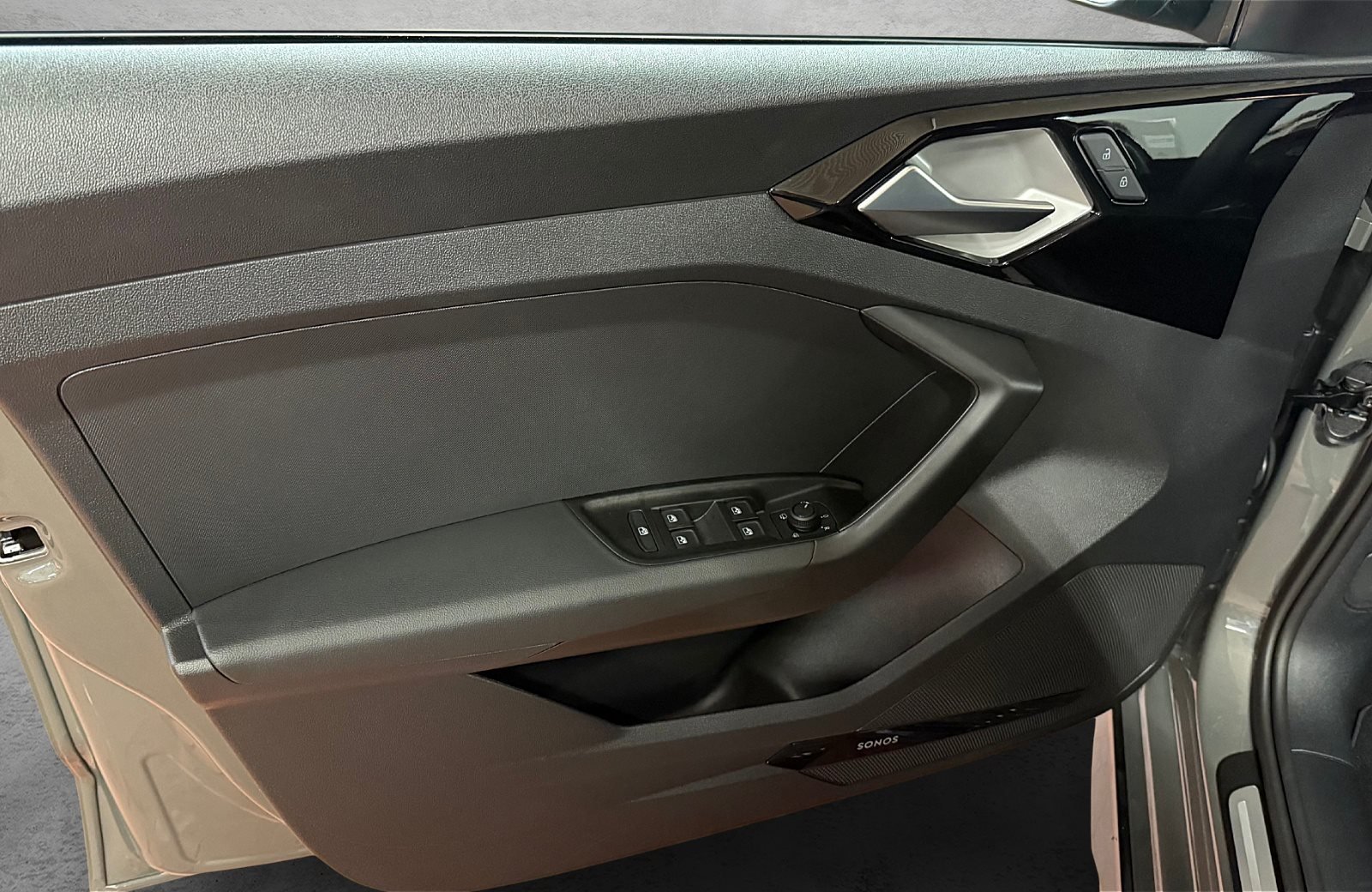 A1 allstreet allstreet 30 TFSI S tronic MMI ACC Leder Sonos