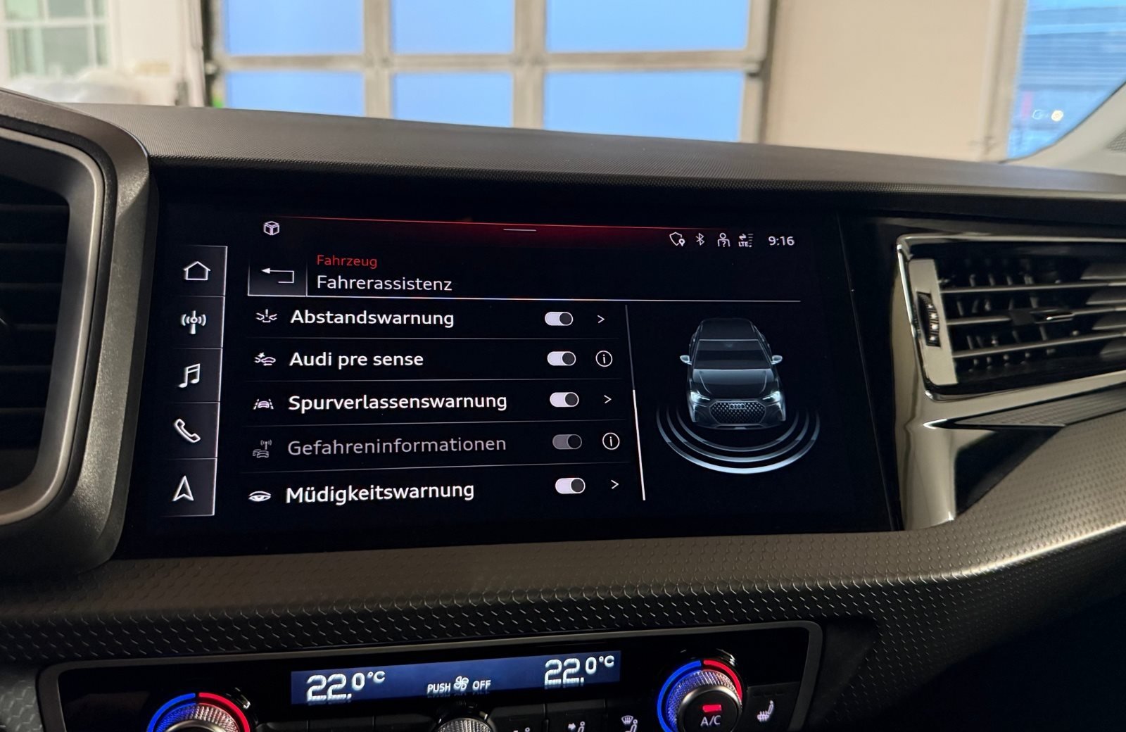 A1 allstreet allstreet 30 TFSI S tronic MMI ACC Leder Sonos