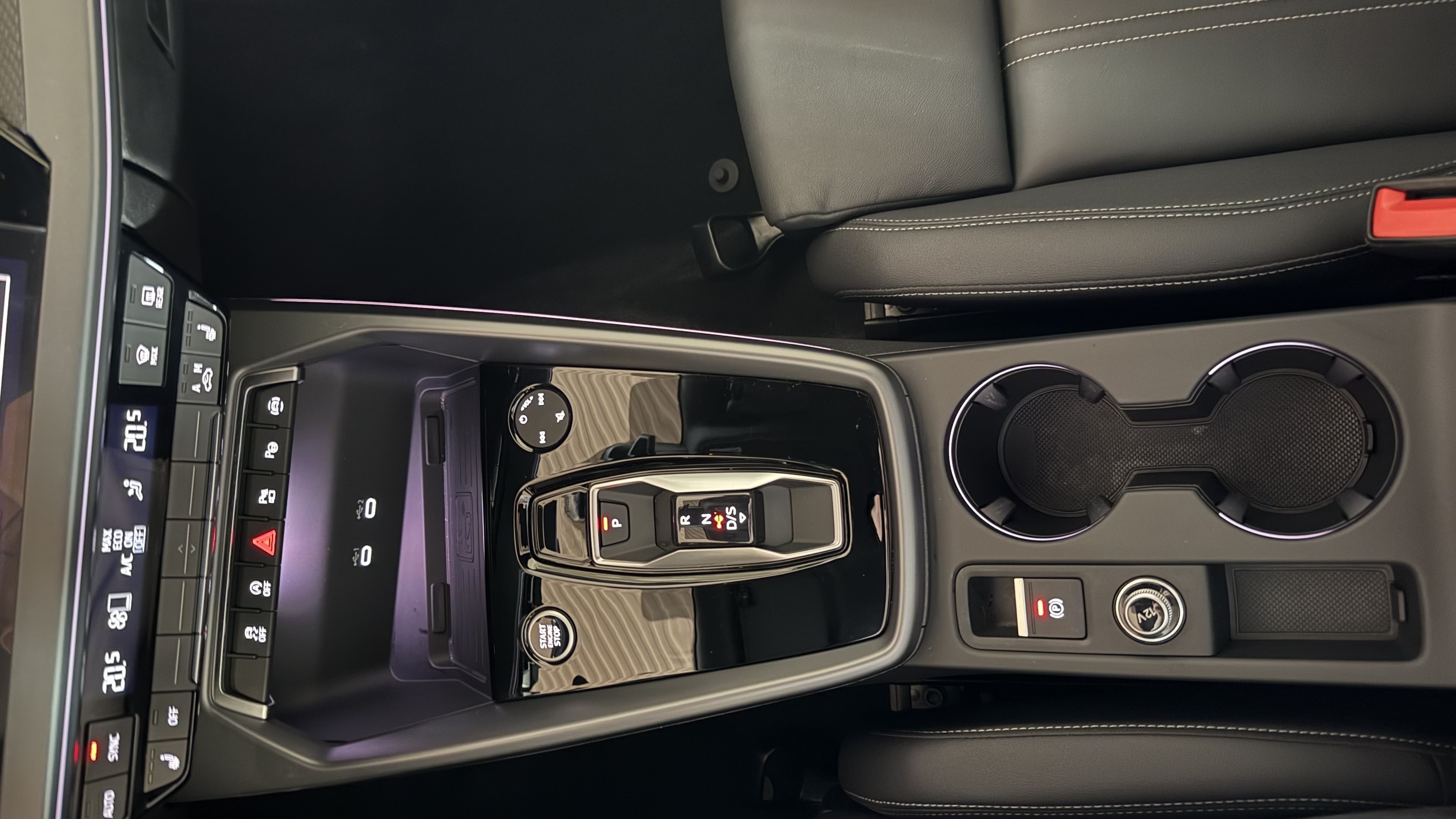 A3 Sportback 30 TFSI S line S-tronic LED Navi ACC AHK Leder