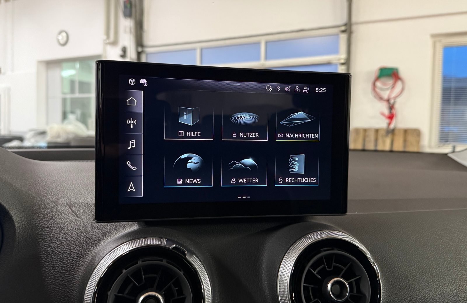 Q2 35 TFSI advanced S-tronic LED Navi ACC AHK RFK