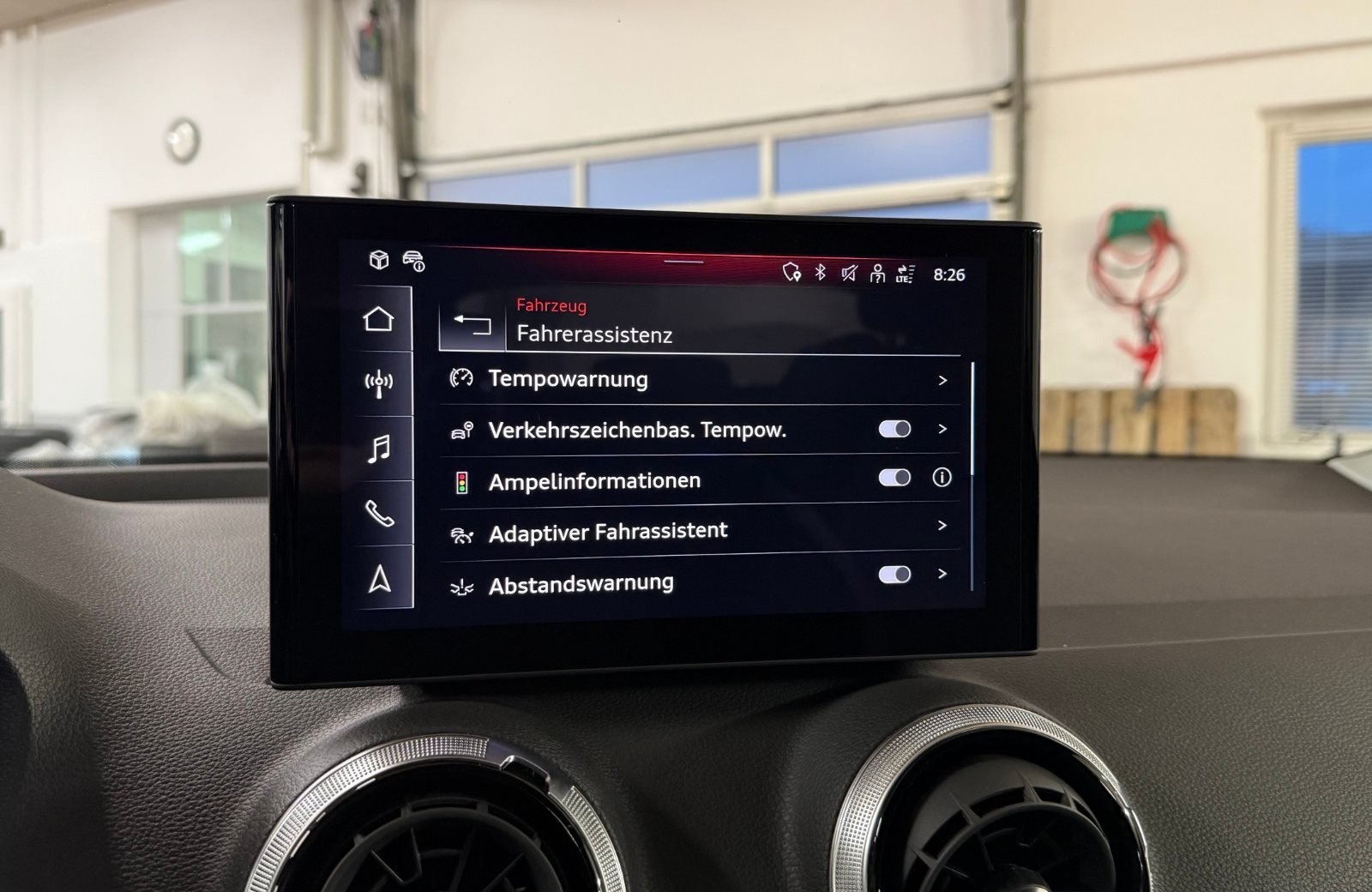 Q2 35 TFSI advanced S-tronic LED Navi ACC AHK RFK