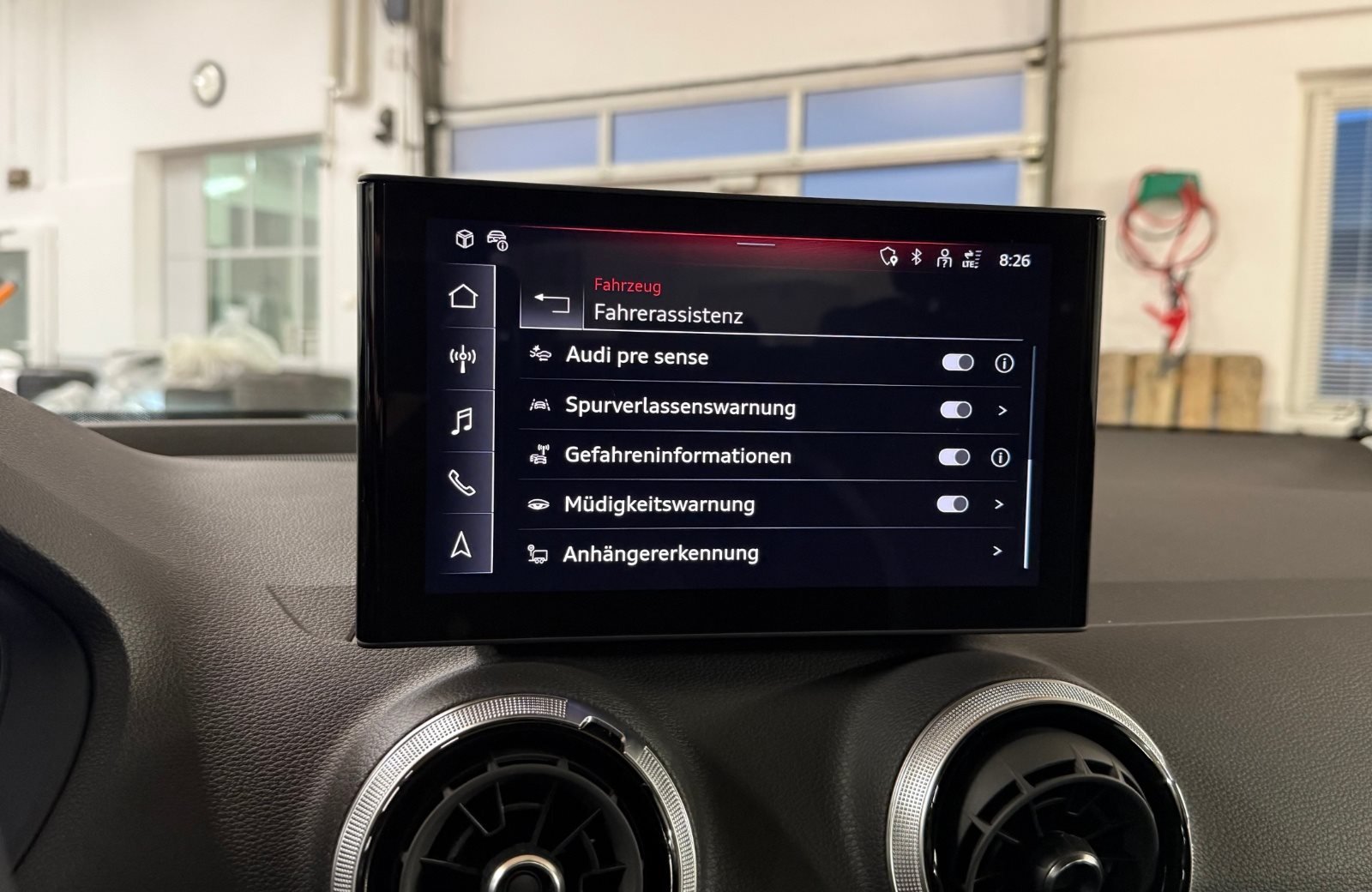 Q2 35 TFSI advanced S-tronic LED Navi ACC AHK RFK