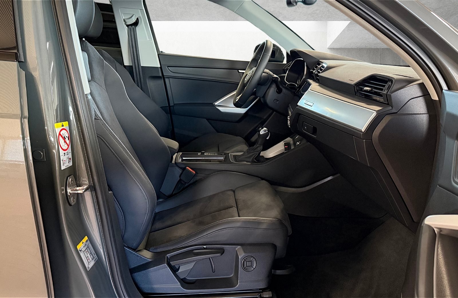 Q3 35 TFSI S line S-tronic LED Navi ACC AHK PDC SHZ