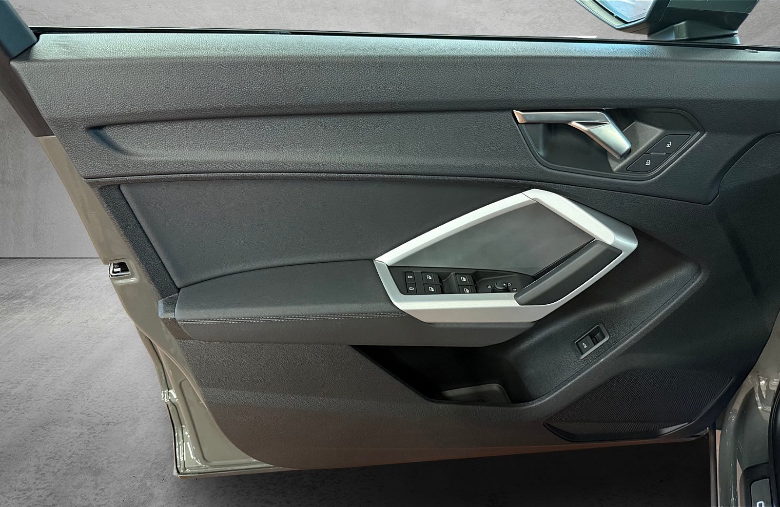 Q3 35 TFSI S line S-tronic LED Navi ACC AHK PDC SHZ