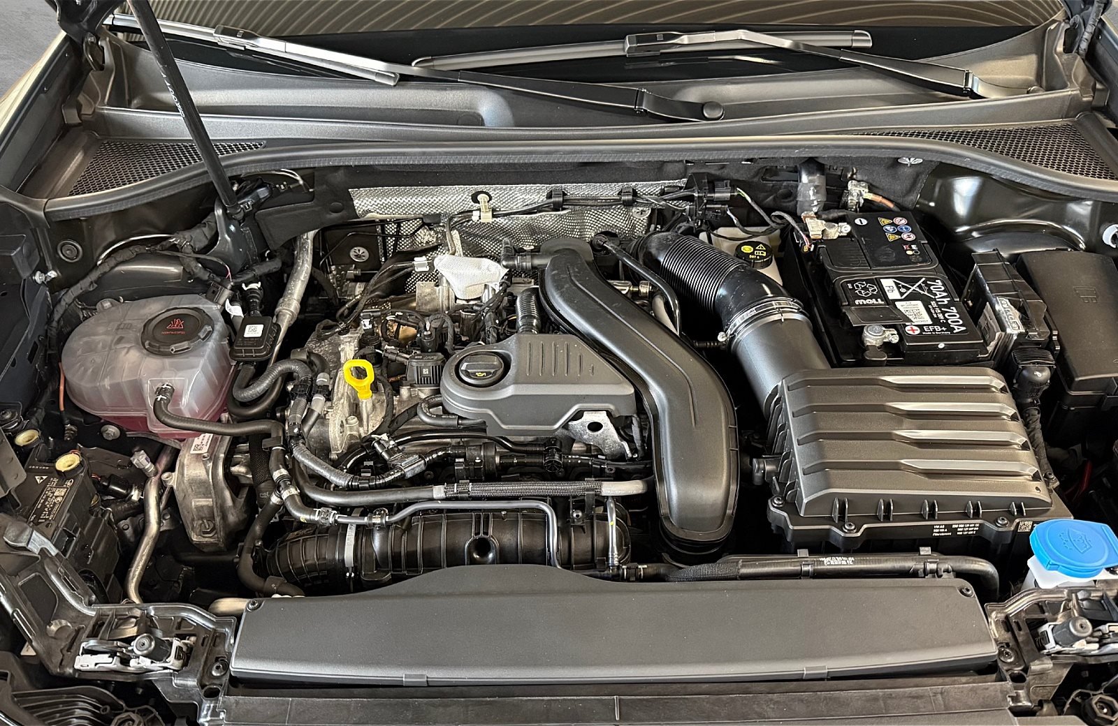 Q3 35 TFSI S line S-tronic LED Navi ACC AHK PDC SHZ