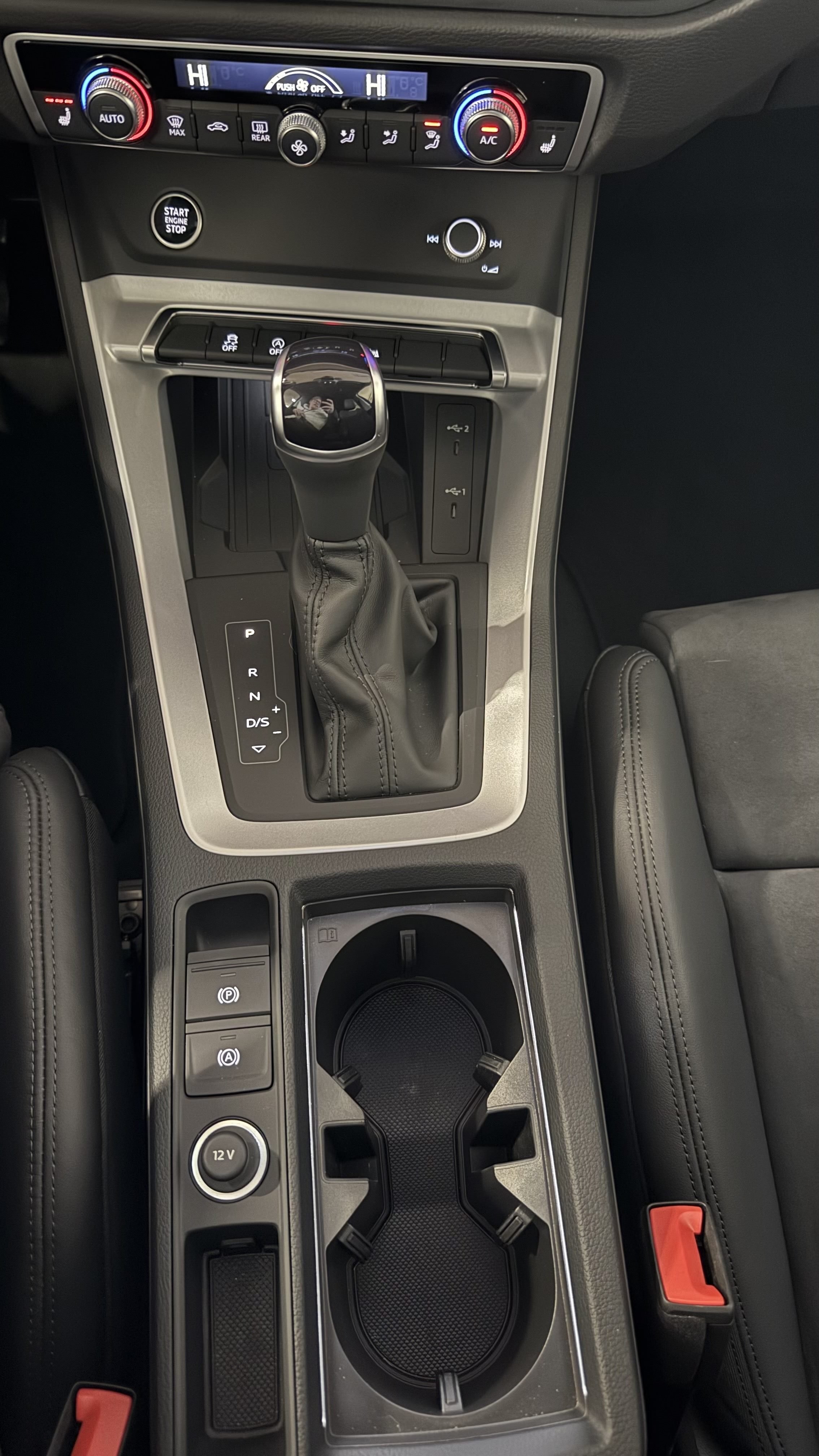 Q3 35 TFSI S line S-tronic LED Navi ACC AHK PDC SHZ