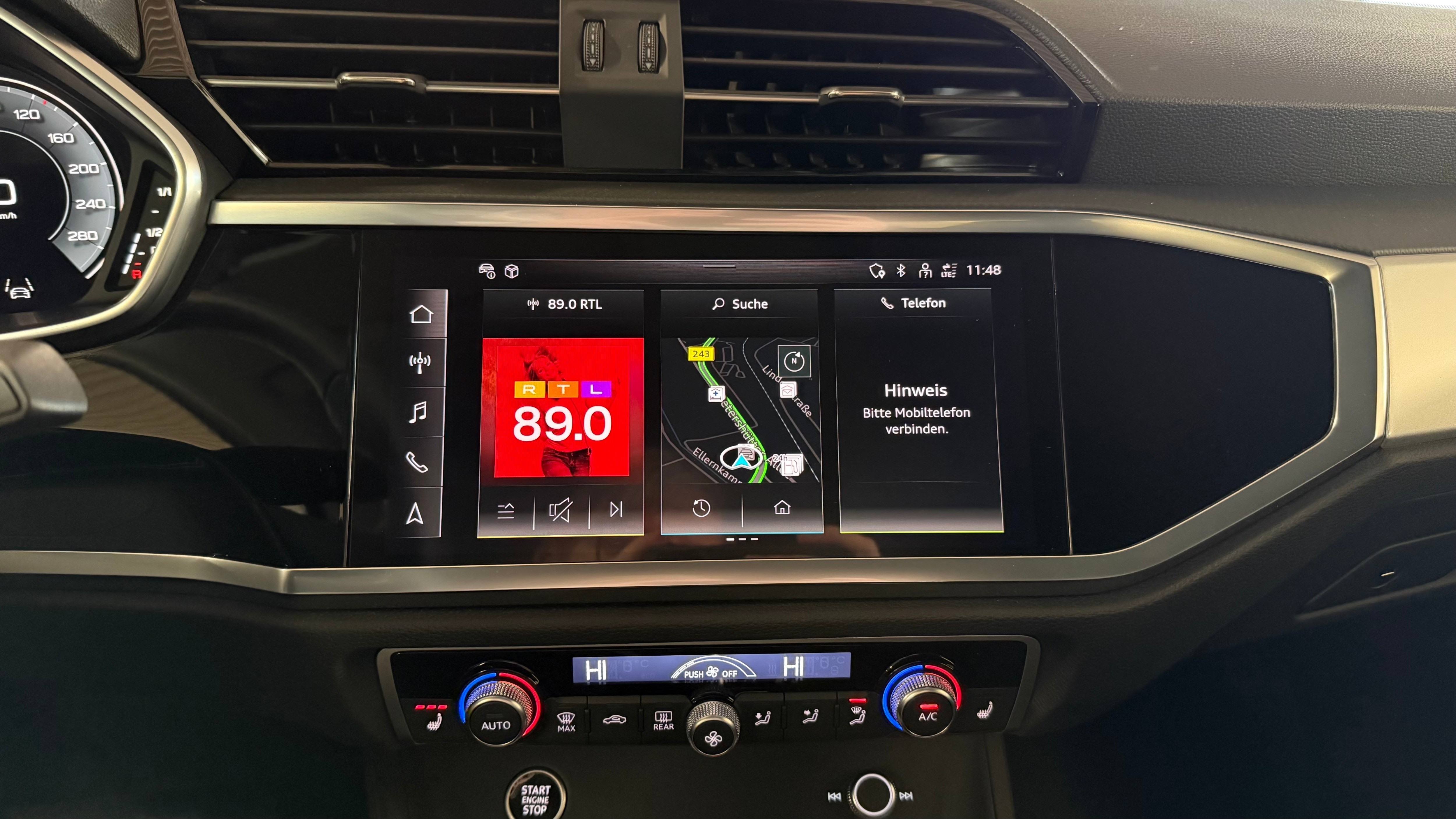 Q3 35 TFSI S line S-tronic LED Navi ACC AHK PDC SHZ