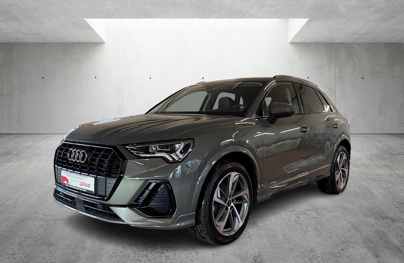 Q3 35 TFSI S line S-tronic LED Navi ACC AHK PDC SHZ