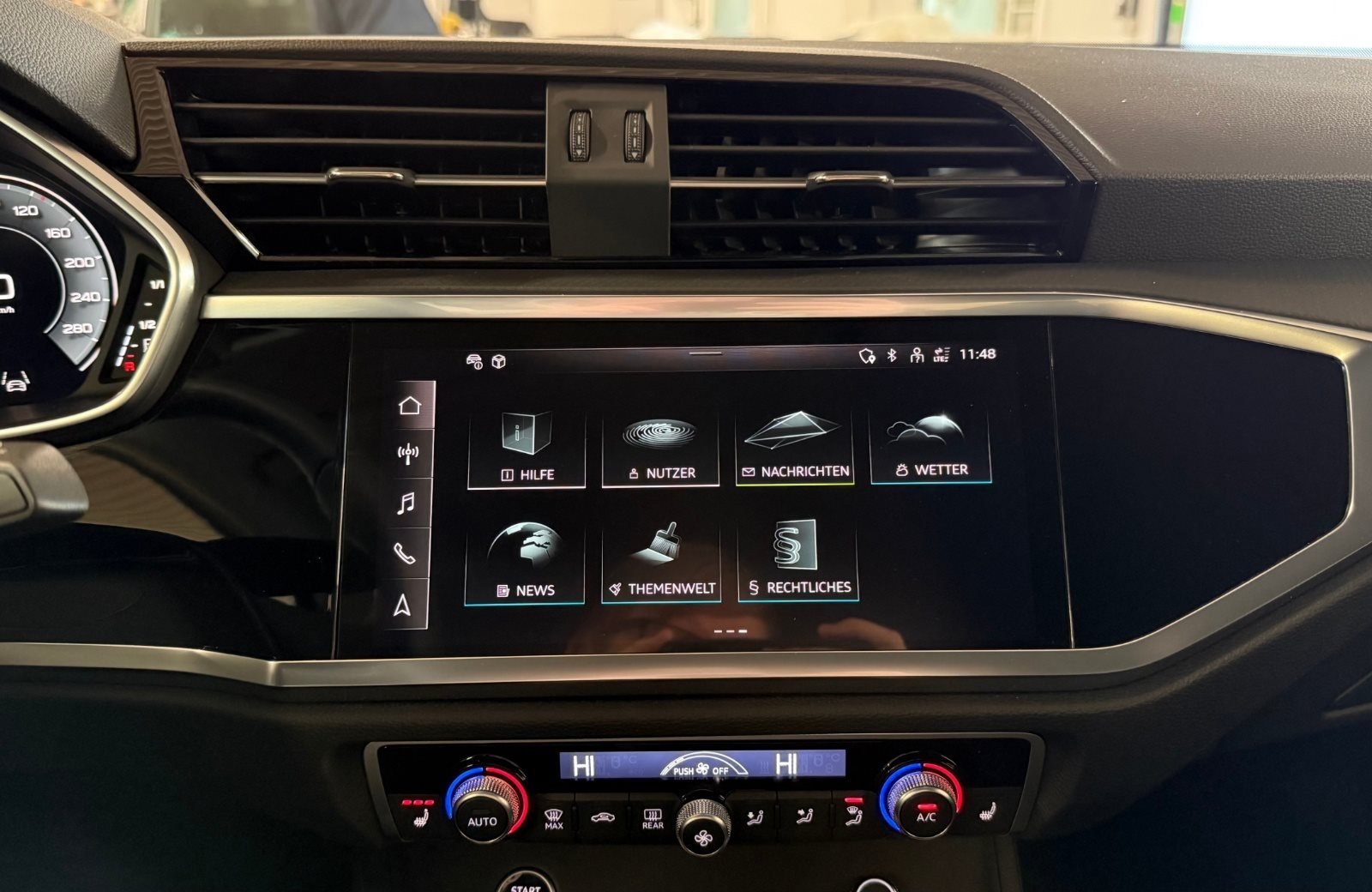 Q3 35 TFSI S line S-tronic LED Navi ACC AHK PDC SHZ